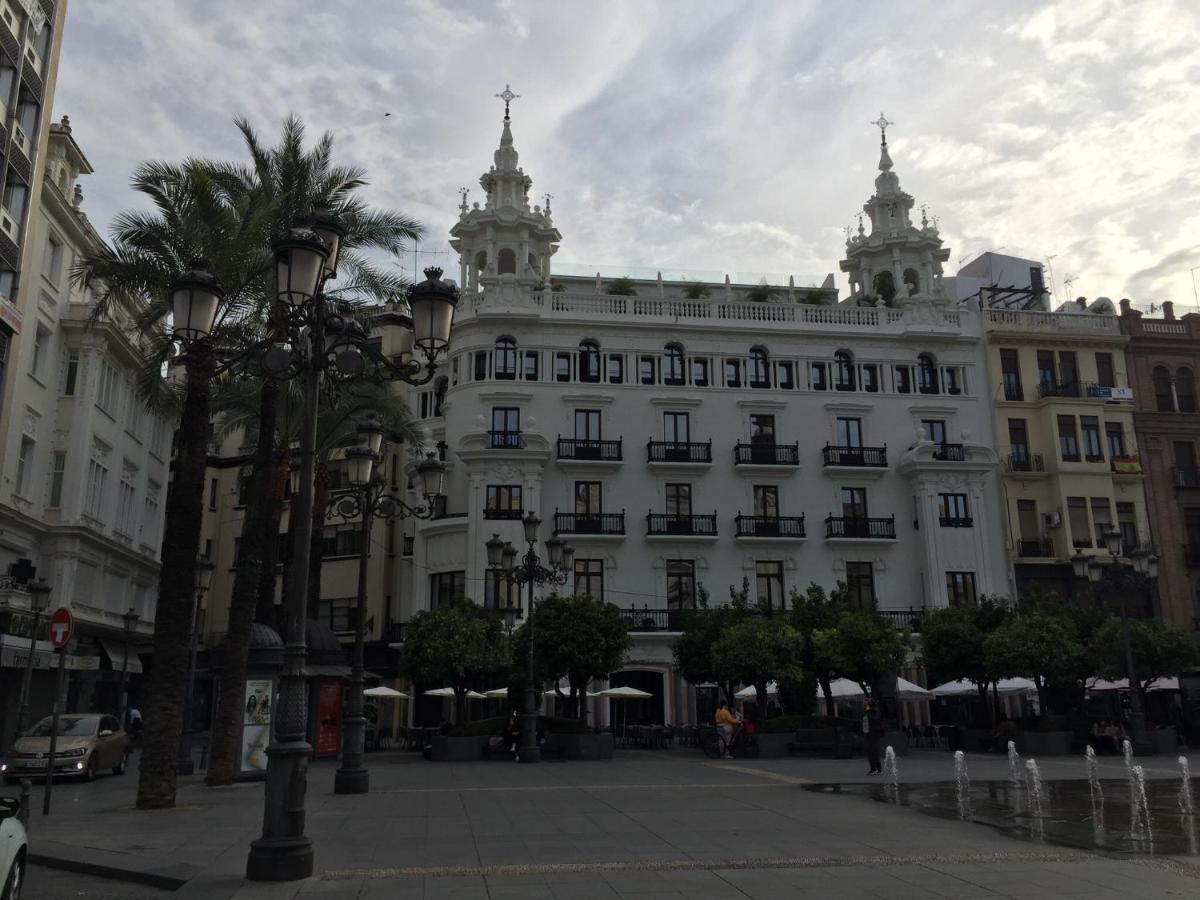 קורדובה Apartamento Plaza De La Corredera מראה חיצוני תמונה